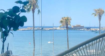 Phaedrus Living: Marina Sea View Flat 214 Gold