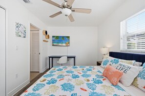 4 bedrooms, desk, iron/ironing board, travel cot