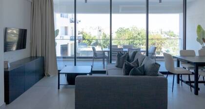 Phaedrus Living: White Hills Suites Panoramic View