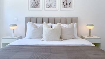 2 habitaciones, tabla de planchar con plancha, wifi y ropa de cama