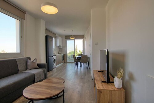 Phaedrus Living: Coral Suites Aquatic