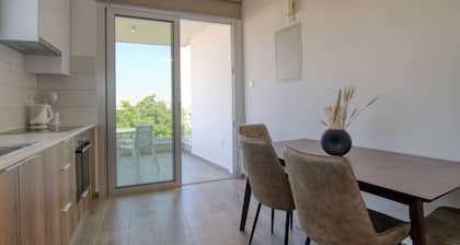 Phaedrus Living: Coral Suites Aquatic