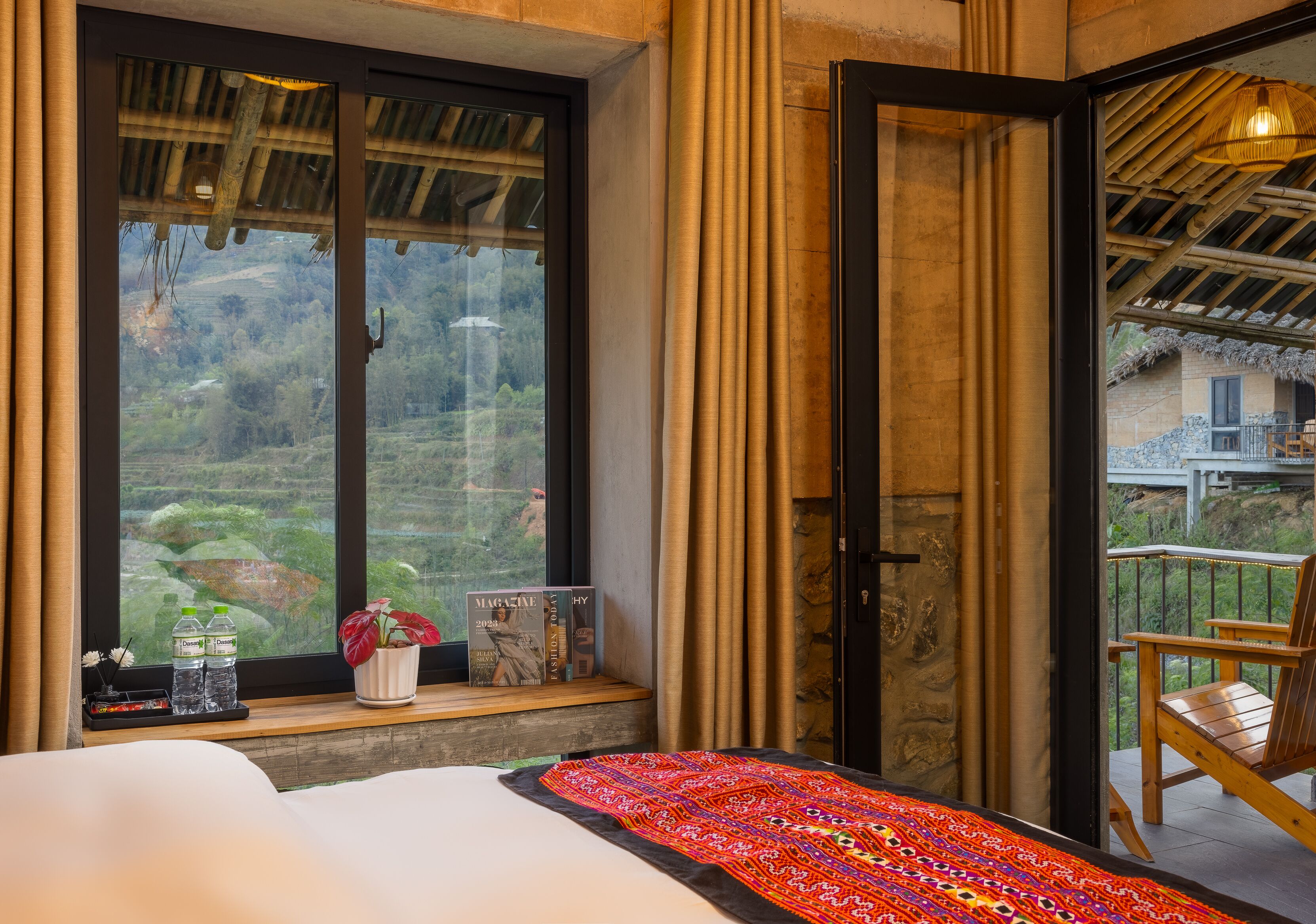 Sábanas de algodón egipcio, ropa de cama de alta calidad y minibar 