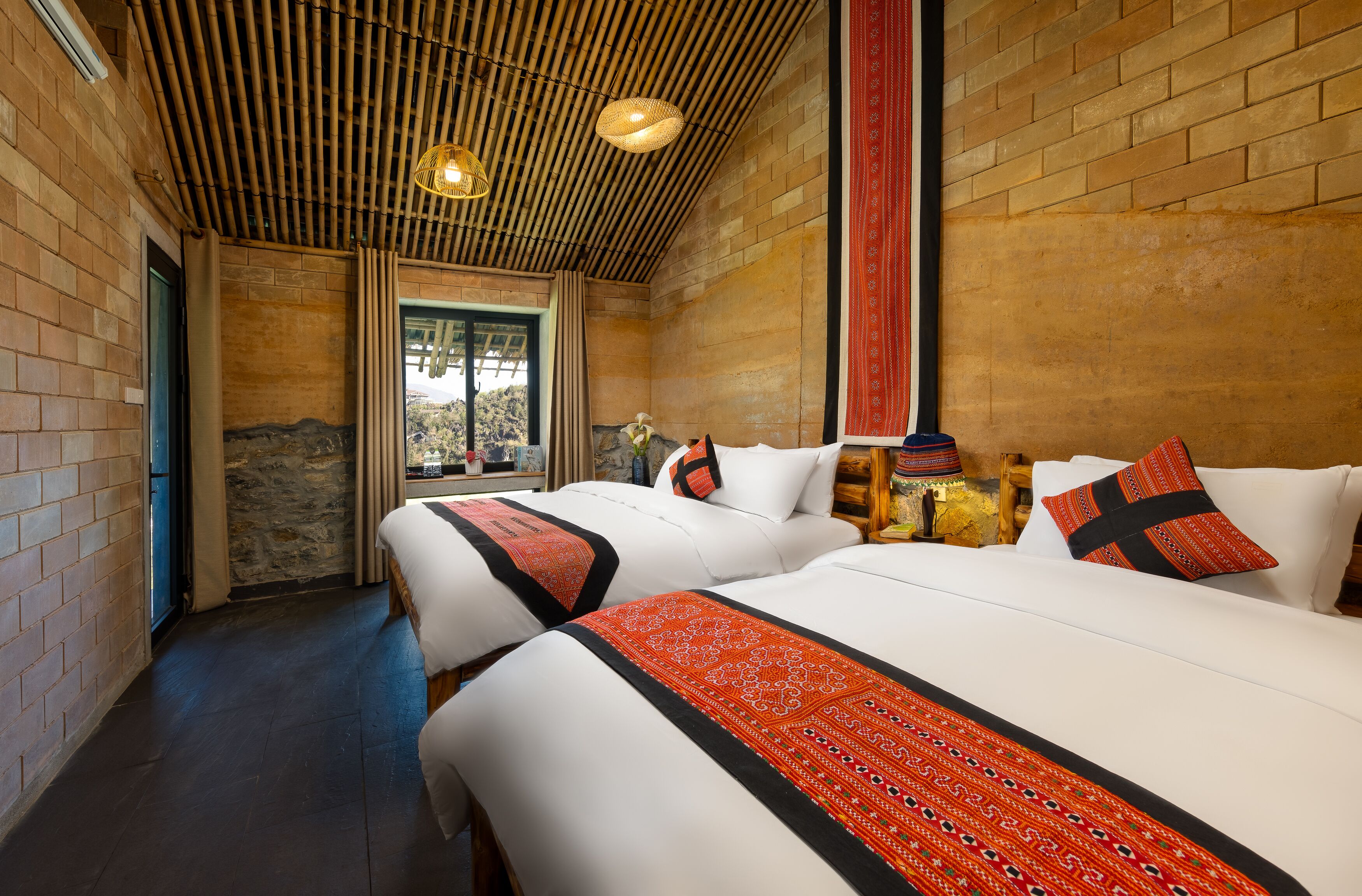 尊榮三人房 | 埃及棉床單、高級寢具、迷你吧、獨特裝潢