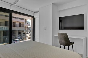 1 habitación, tabla de planchar con plancha, wifi y ropa de cama 