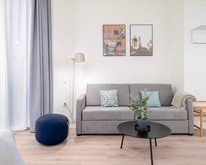 Living area - Limehome Valencia Carrer de Sant Jacint (Valencia)