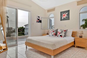 3 室のベッドルーム、アイロン / アイロン台、WiFi、ベッドシーツ