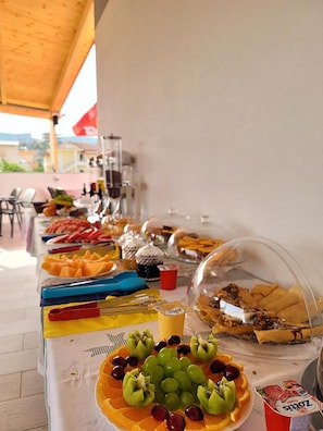 Café da manhã continental grátis todos os dias