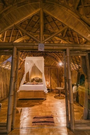 Romantische Villa | 1 Schlafzimmer, individuell dekoriert, individuell eingerichtet