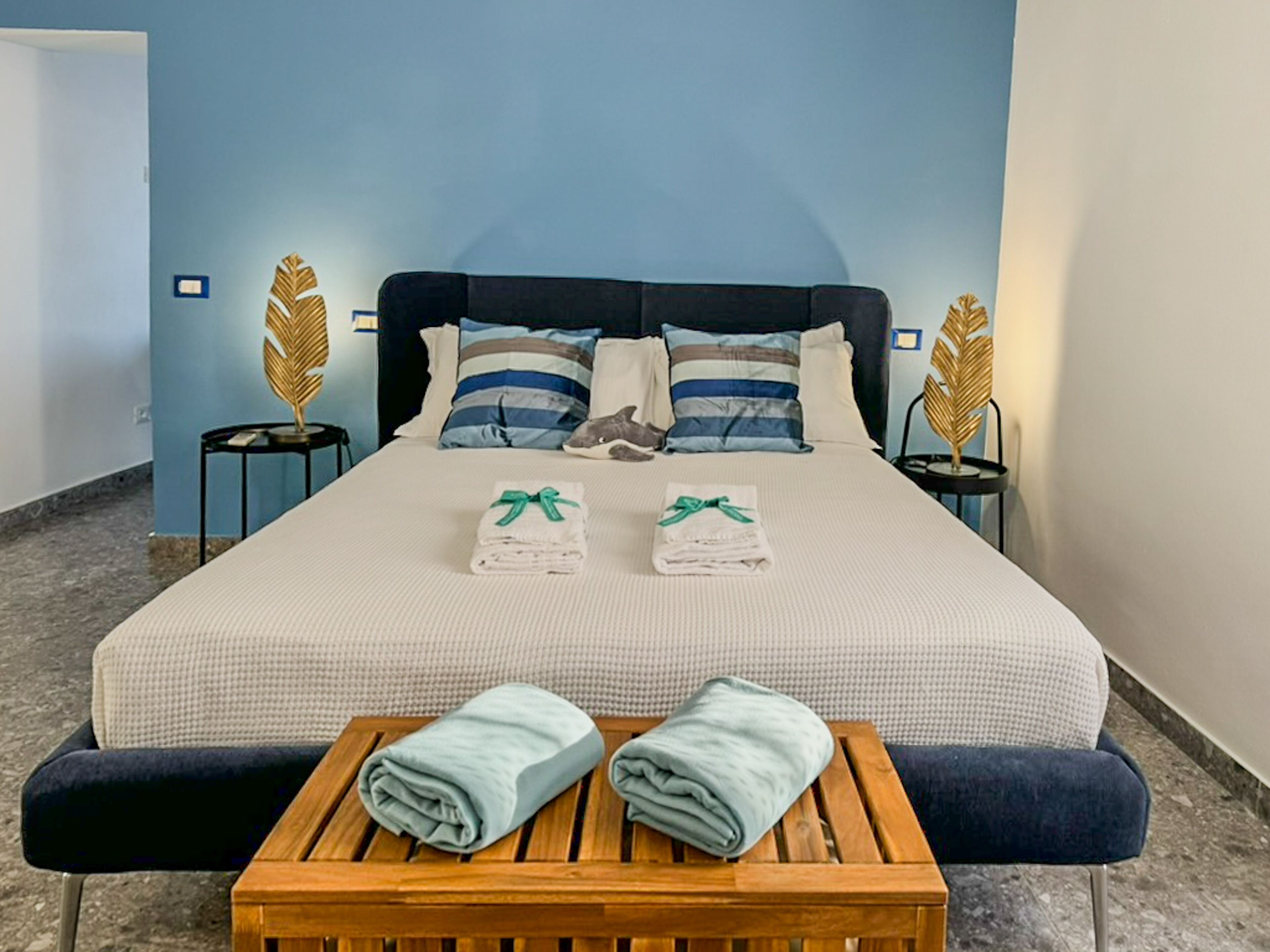 Exclusive Apartment | 1 bedroom, Frette Italian sheets, premium bedding, down comforters