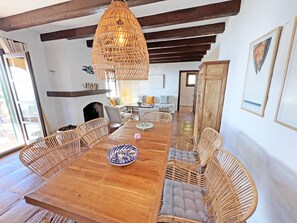Dining - Cosy villa with private swimming pool, magnificent views, for 6 PAX (Tarifa)