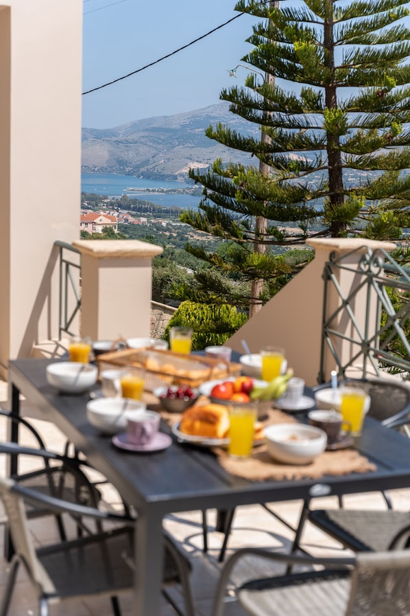 Superior Apartment, 3 Bedrooms, Bay View | Terrace/patio - Horizon Apartment (Kefalonia)