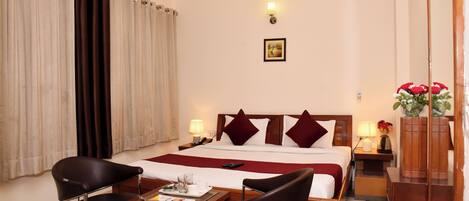 Deluxe Double Room | Premium bedding, pillowtop beds, desk, laptop workspace