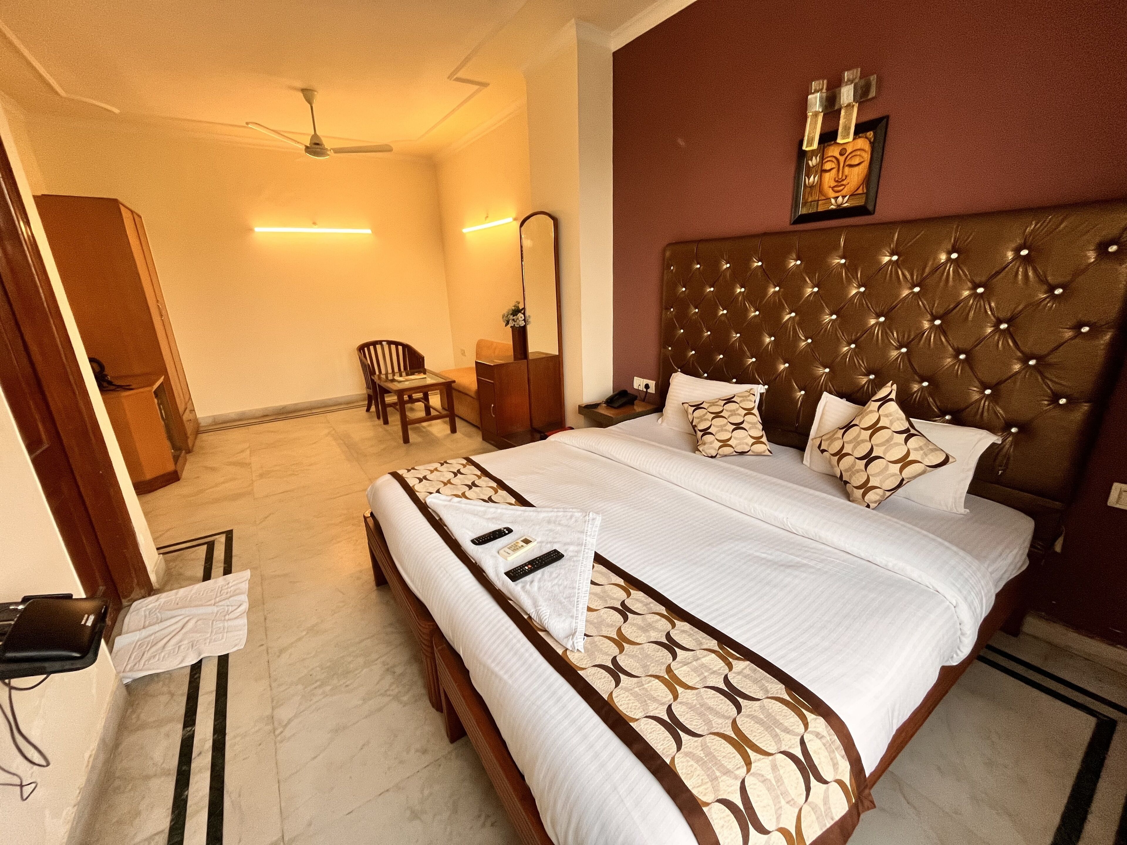 Deluxe Double Room | Premium bedding, pillowtop beds, individually furnished, desk