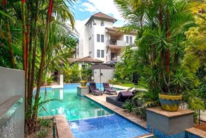 Pool - 11 On The Reef  Stunning apartment walking distance to Four Mile Beach & Macrossan St (Port Douglas)