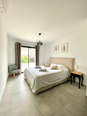 3 chambres, fer et planche à repasser, lit parapluie, Wi-Fi gratuit