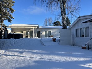 Hus – classic | 1 soverom, blendingsgardiner, strykejern/-brett og wi-fi (inkludert)