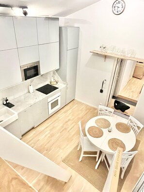 Hus – classic | 1 soverom, blendingsgardiner, strykejern/-brett og wi-fi (inkludert)