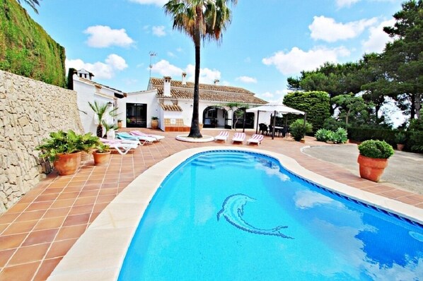 Outdoor pool - SAONA VILLAS (TS FINCO): villa for 8 people, private pool, wifi (VC)