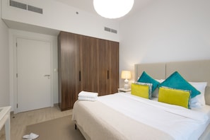 2 habitaciones y decoración personalizada