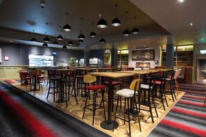 Bar (on property) - Jolly s Hotel JD Wetherspoon (Dundee)