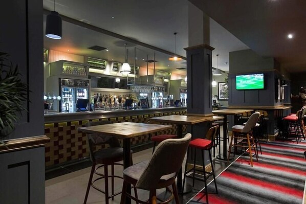 Dining - Jolly s Hotel JD Wetherspoon (Dundee)