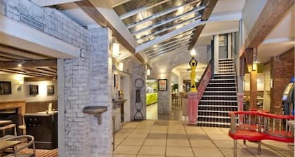 King's Head Hotel By JD Wetherspoon