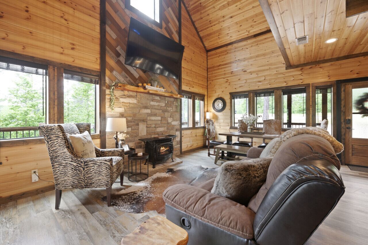 Smart-TV, Kamin, Tischfußball