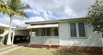 Sea Salt Cottage - Orginal 1950s cottage