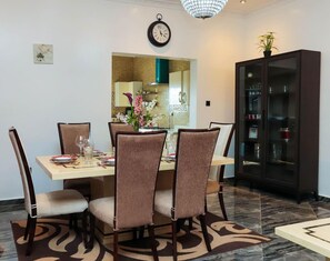 Dining - Captivating 4-bed House in Accra (Mallam)