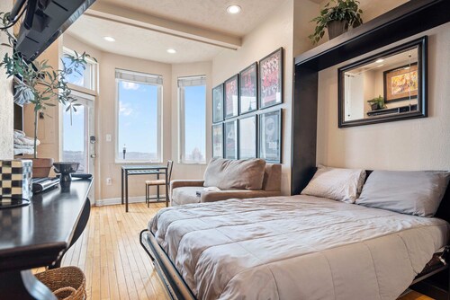 Charming Apt - Panoramic Views
