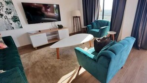 55-inch Smart TV with digital channels, Netflix, Hulu