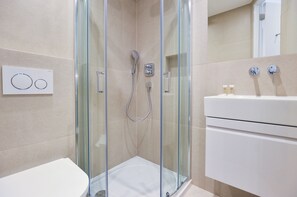 Small Studio Apartments | Bathroom