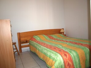 2 bedrooms