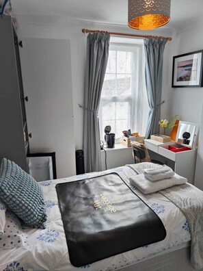 ห้องเอ็กเซกคิวทีฟซิงเกิล, ห้องน้ำในตัว | ผ้าปูที่นอนฝ้ายอียิปต์, เครื่องนอนระดับพรีเมียม