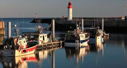 Quiet 3-room house in Dolus-d'Oléron, near center, sleeps 6, parking