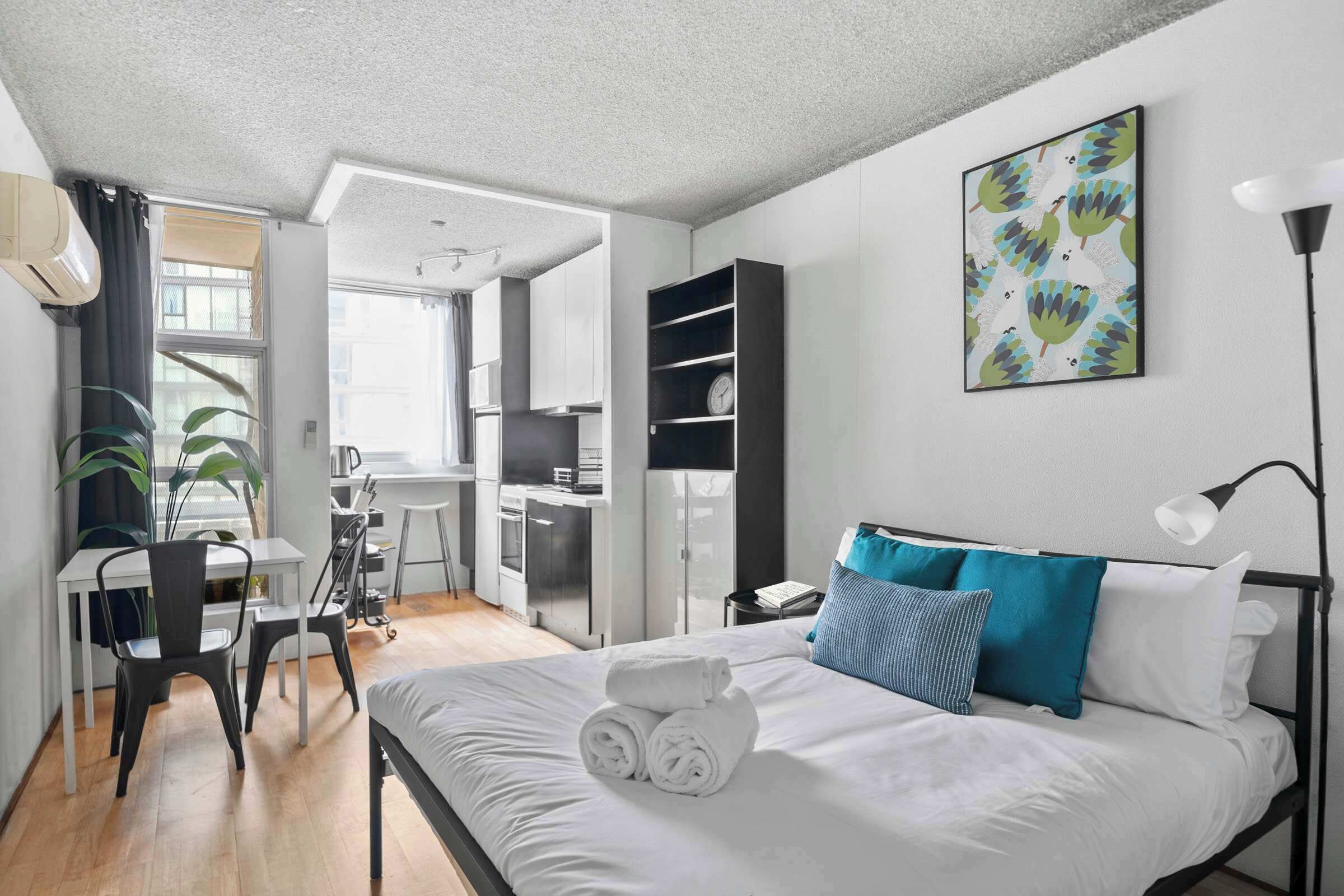 1 makuuhuone, työpöytä, Wi-Fi, vuodevaatteet