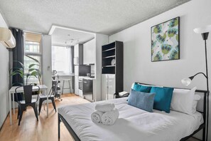 1 soverom, skrivebord, wi-fi og sengetøy