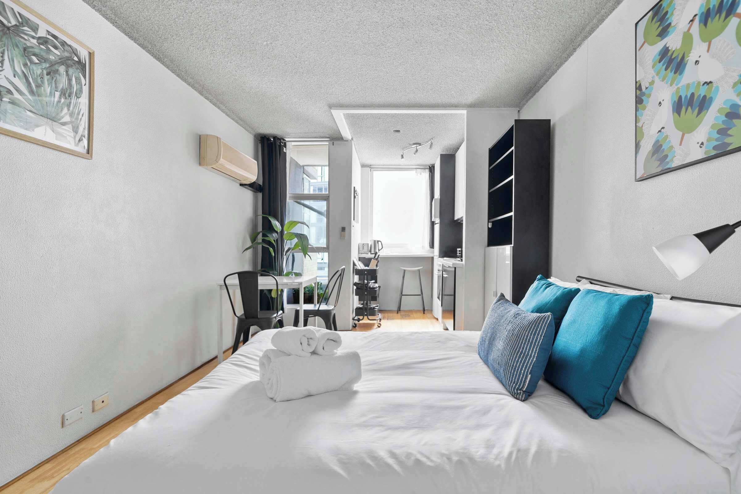 1 habitación, escritorio, wifi y ropa de cama 