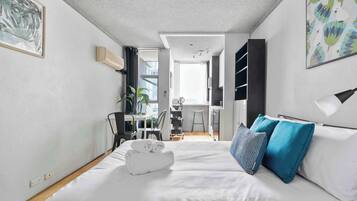 1 chambre, bureau, Wi-Fi, draps fournis