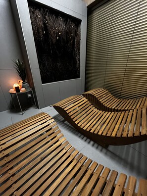 Sauna, hot tub, steam room, 1 treatment room, massages - WR SPORT HOTEL (Swilcza)