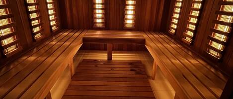 Sauna, hot tub, steam room, 1 treatment room, massages