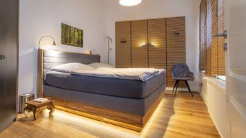 1 habitación, tabla de planchar con plancha, wifi y ropa de cama
