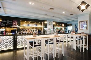 Bar (on property) - The Guildhall Linen Exchange (Dunfermline)