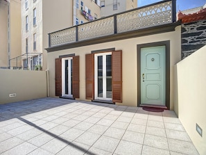 House - Casa do Ribeirinho by Atlantic Holiday (Machico)