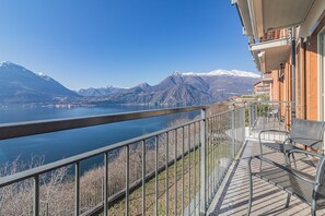 2 bedrooms - Jewel of Varenna in Perledo (Perledo)