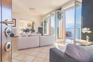 Apartment | 2 bedrooms - Jewel of Varenna in Perledo (Perledo)