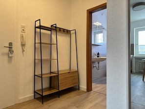 Apartment | Wohnbereich | Flachbildfernseher