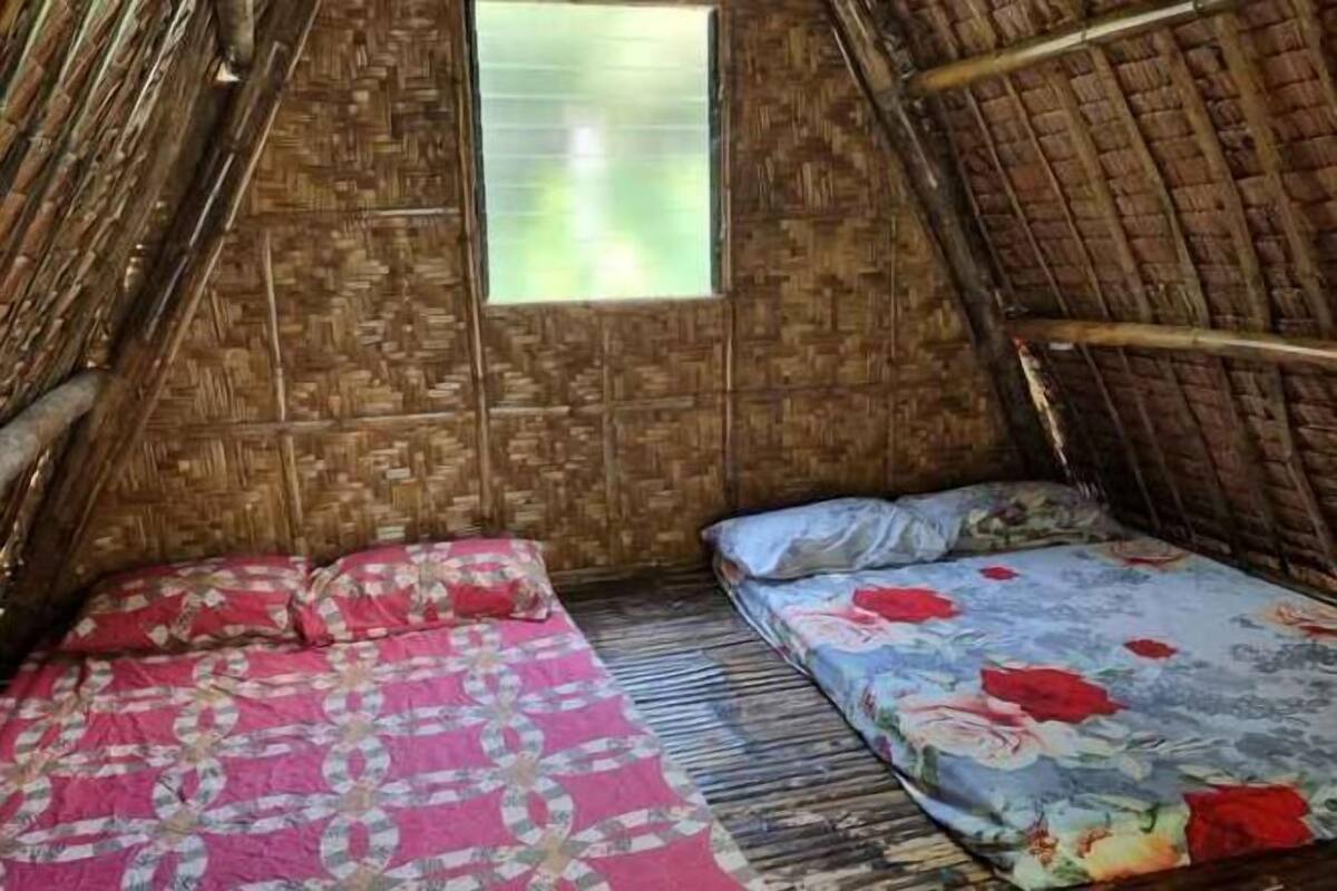 Camas extra, wifi gratis y ropa de cama