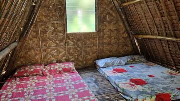 Rollaway beds, free WiFi, bed sheets